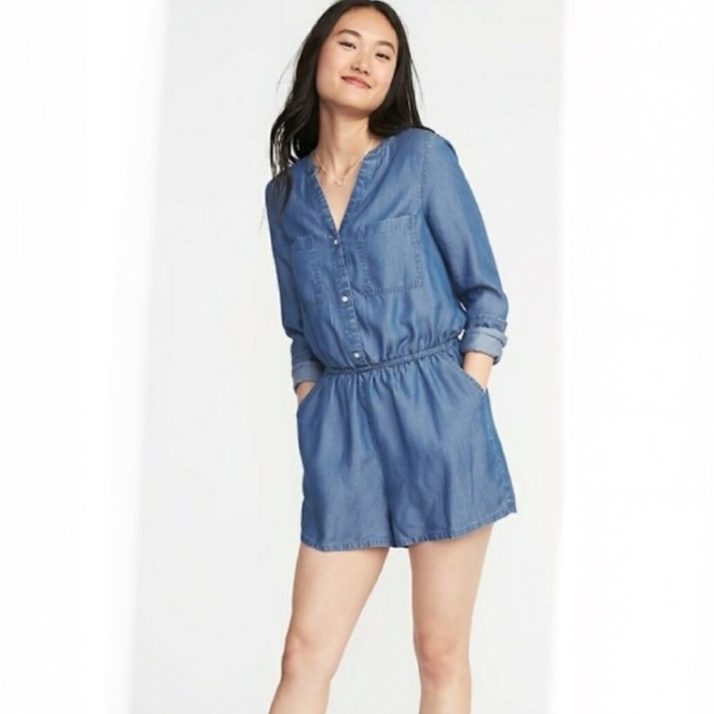 GAP Denim Romper - Picture 1 of 8